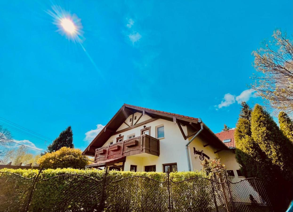 Sommer Panzio Balatonföldvár 외부 사진