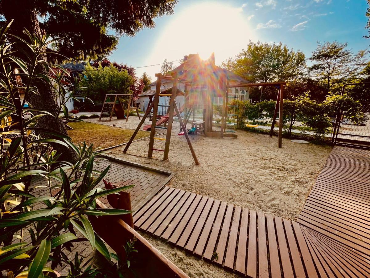 Sommer Panzio Balatonföldvár 외부 사진